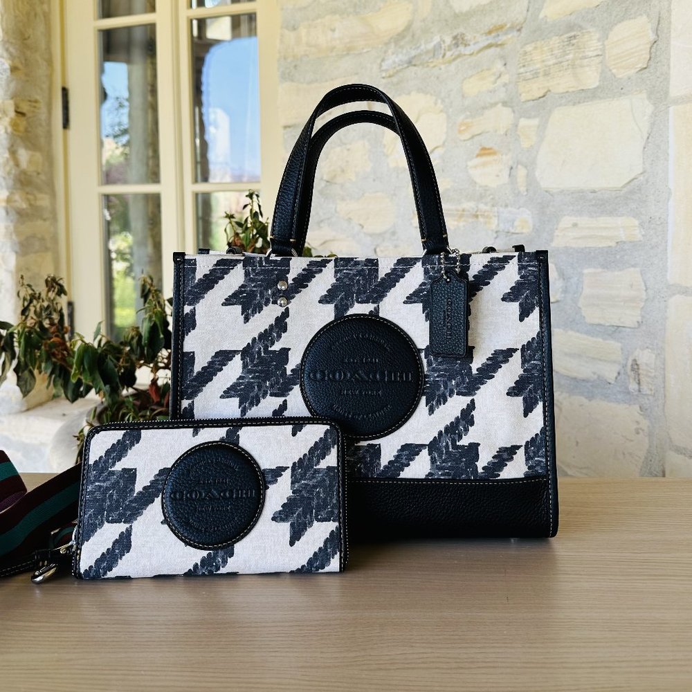 Coach Dempsey Carryall With Houndstooth Crossbody Bag/ Wallet SV/Cream/Black NWT